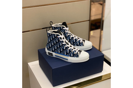 DR B23 Sneakers - Image 8