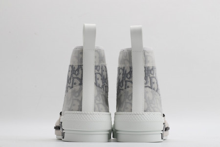 DR B23 Sneakers - Image 5