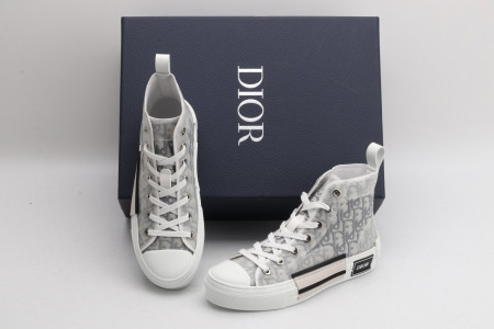 DR B23 Sneakers - Image 9