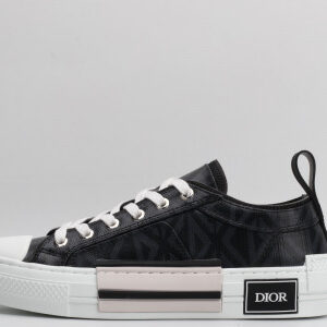 DR B23 Sneakers