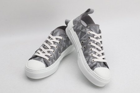 DR B23 Sneakers - Image 8