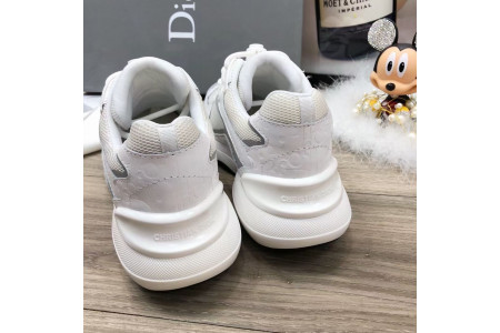 DR Oblique SNEAKER - Image 8