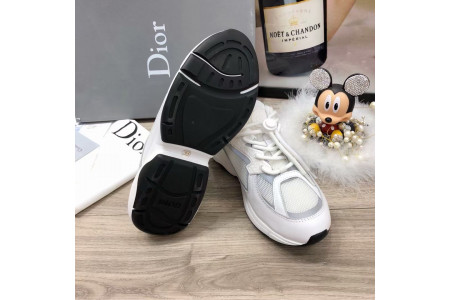 DR Oblique SNEAKER - Image 9