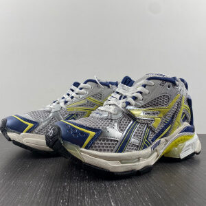 BLCG RUNNER SNEAKER 677402 W3RB5 9174