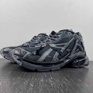 BLCG RUNNER SNEAKER 677403 W3RBR 1515