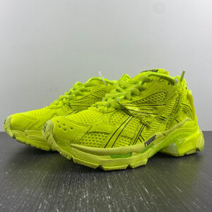 BLCG RUNNER SNEAKER 677402 W3RB4 7510
