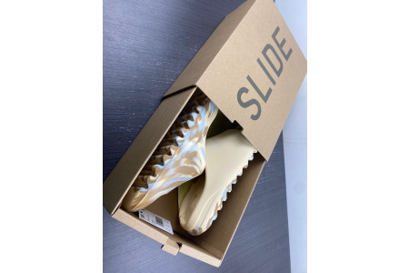Adidas Yeezy Slide GW1932 - Image 3