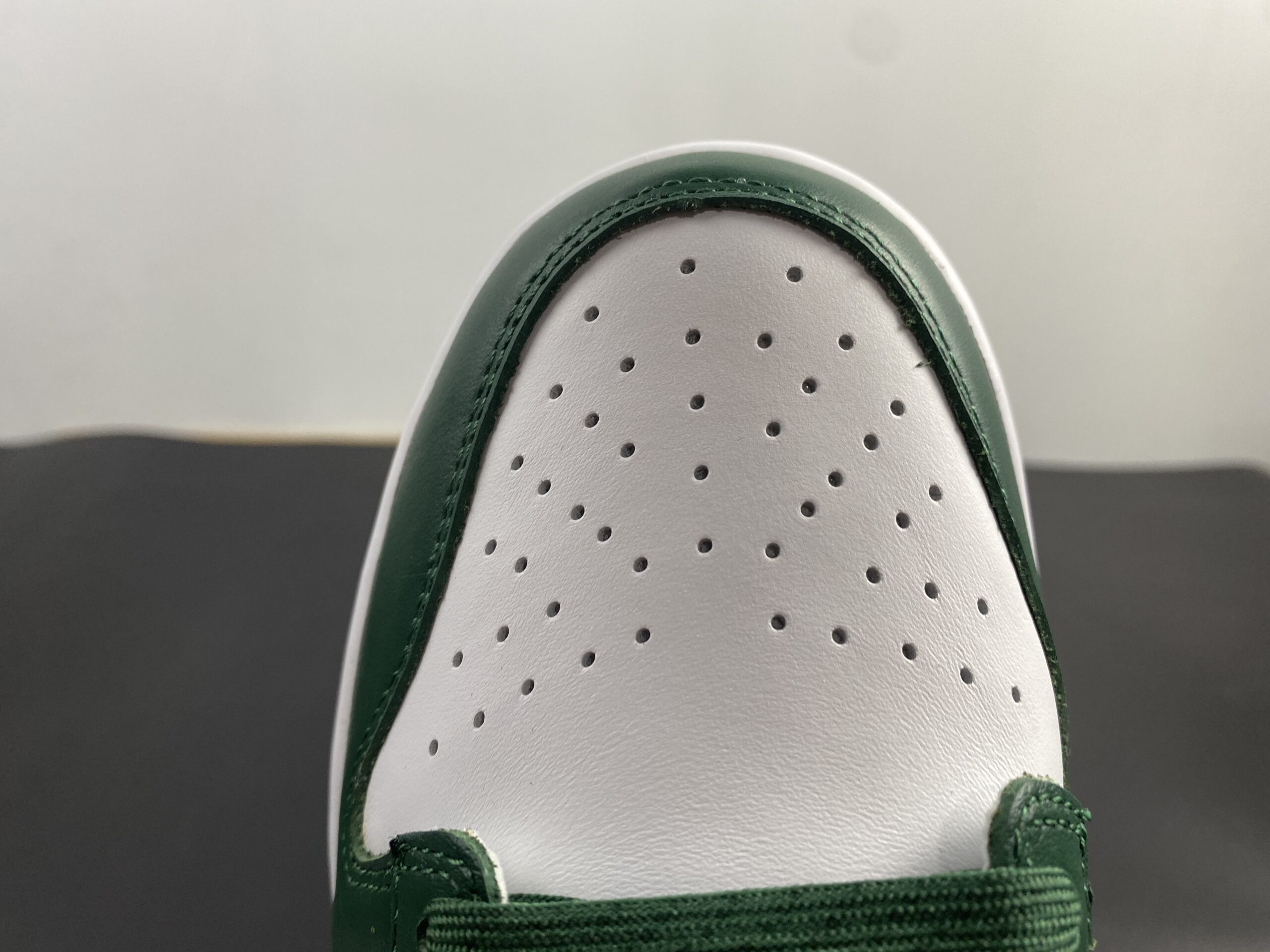 Nike Dunk Low Michigan State - Image 15