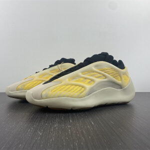 Adidas Yeezy 700 V3 Mono Safflower HP5425