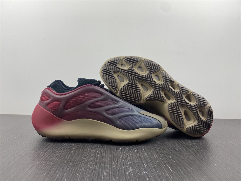 Adidas Yeezy 700 V3 Fade Carbon GW1814 - Image 2