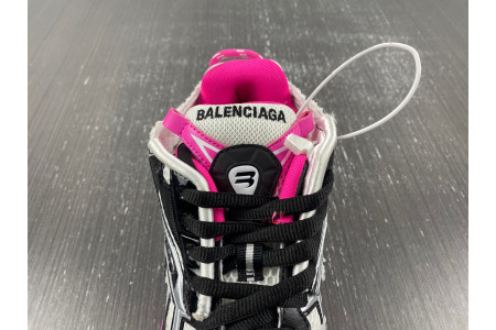BLCG RUNNER SNEAKER 677402 W3RBW 9155 - Image 8