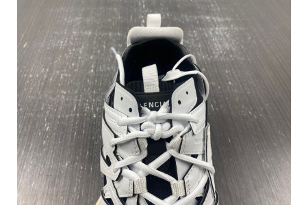 BLCG TRACK SNEAKER 736330 W3SKC 9010 - Image 8