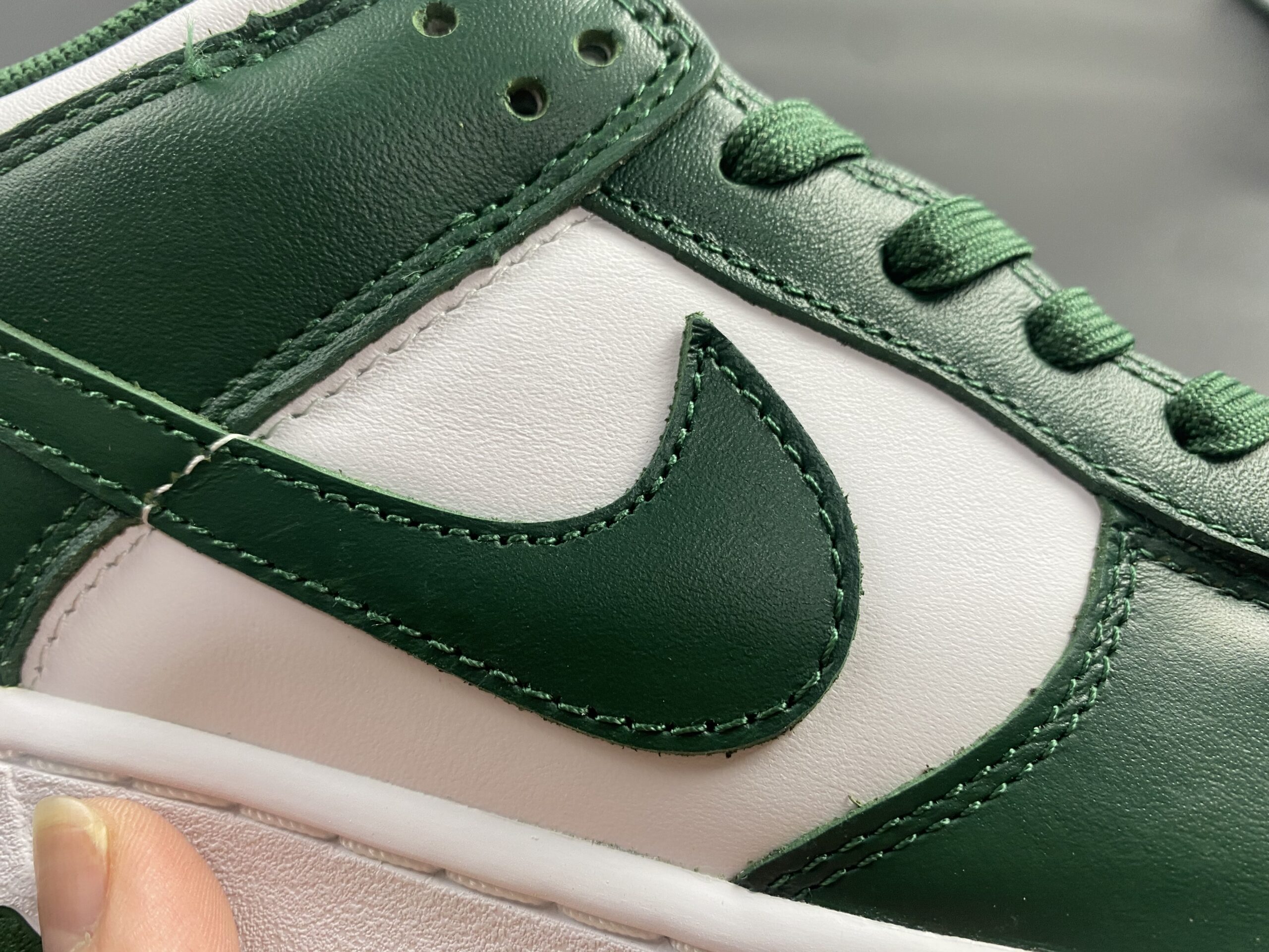 Nike Dunk Low Michigan State - Image 9