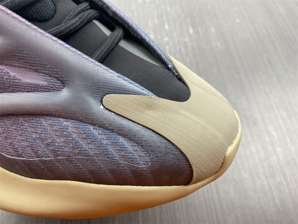 Adidas Yeezy 700 V3 Fade Carbon GW1814 - Image 10