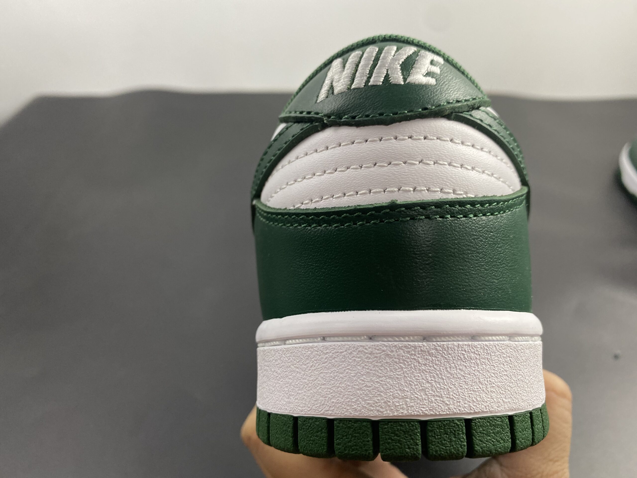 Nike Dunk Low Michigan State - Image 8