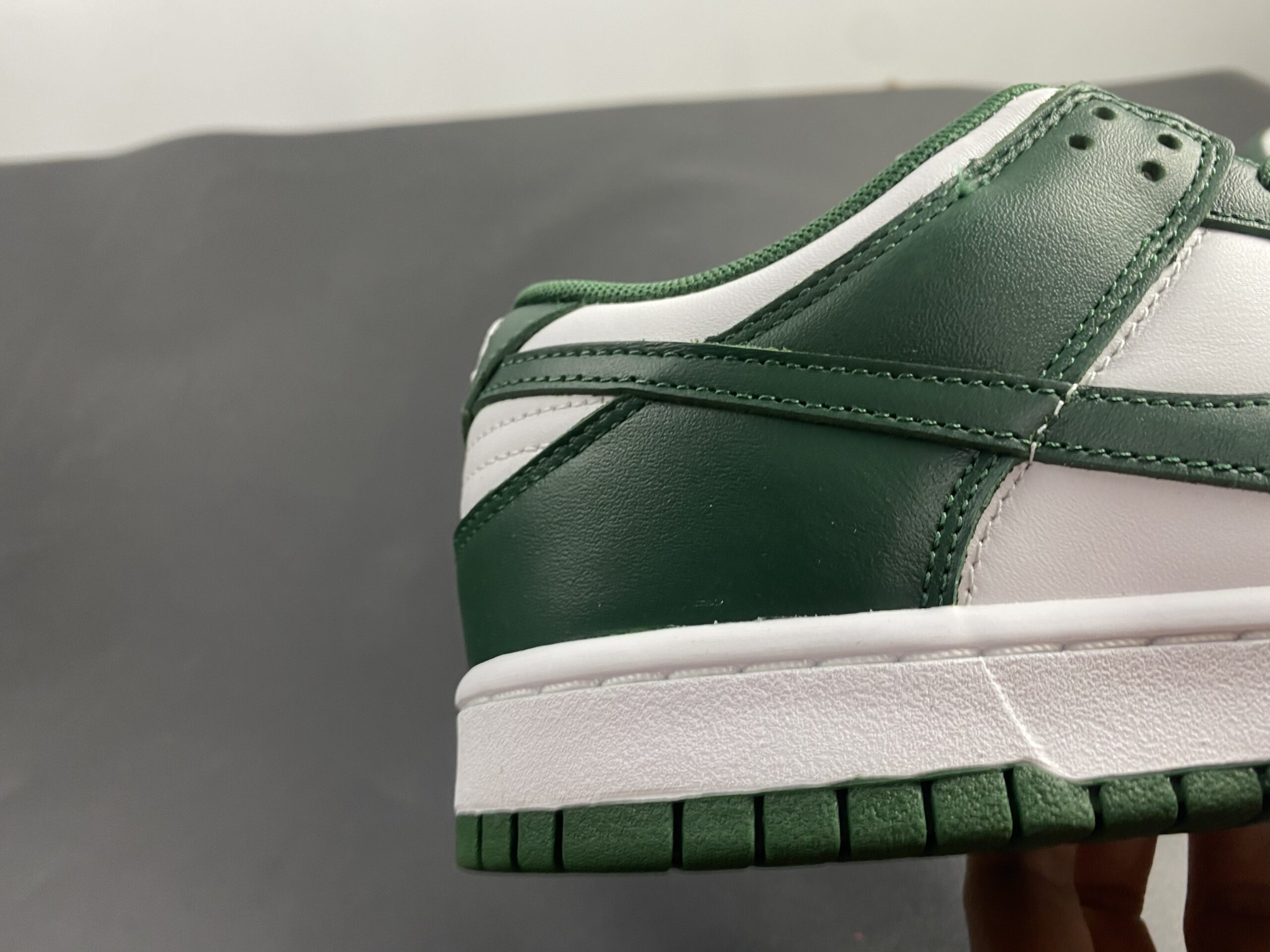 Nike Dunk Low Michigan State - Image 7