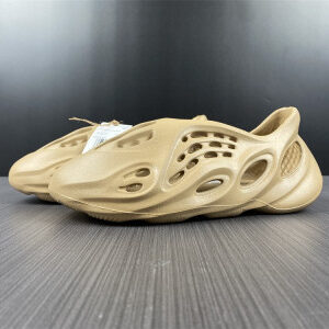 Adidas Yeezy Foam RNNR Ochre GW3354