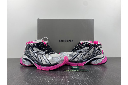 BLCG RUNNER SNEAKER 677402 W3RBW 9155 - Image 13