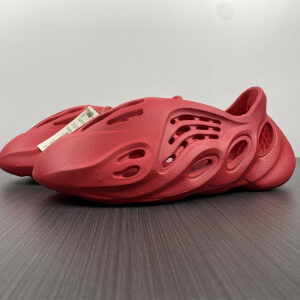 Adidas Yeezy Foam Red CW3355