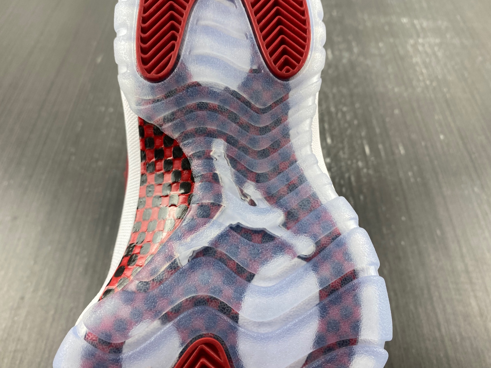 Air Jordan 11 Cherry CT8012-116 - Image 18