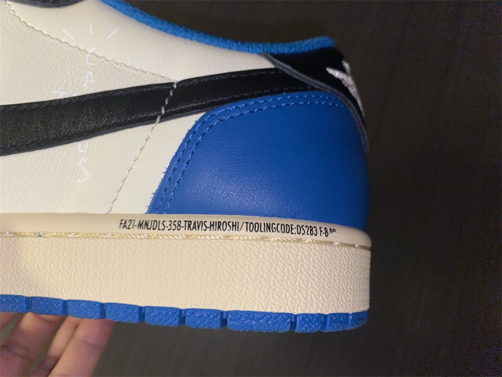 Fragment Design x Travis Scott x Air Jordan 1 Retro Low DM7866-140 - Image 3