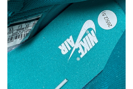 Air Jordan 1 Retro High OG Turbo Green 555088-311 - Image 12