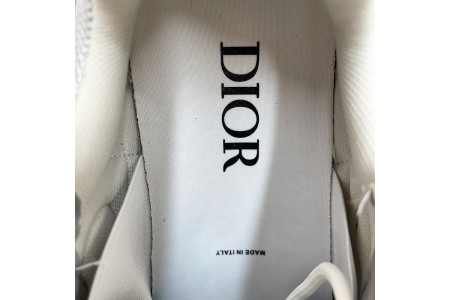 DR B30 Sneakers - Image 4