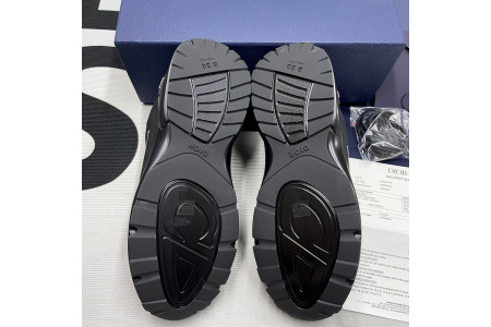 DR B30 Sneakers - Image 6