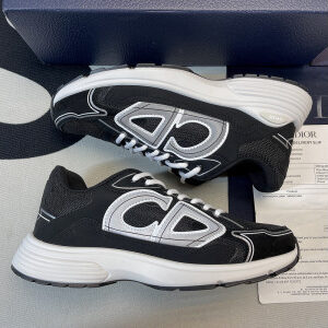DR B30 Sneakers
