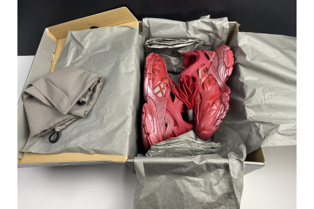 BLCG Track Sneaker 570391 W2GN3 2029 - Image 12