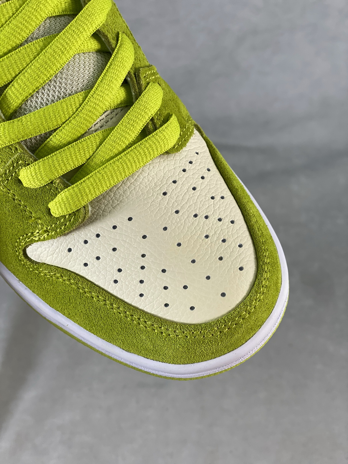 Nike SB Dunk Low Green Apple - Image 4