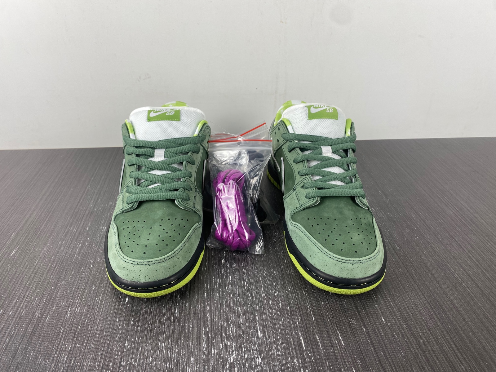 Nike SB Dunk Low Concepts Green Lobster (Regular Box) - Image 3