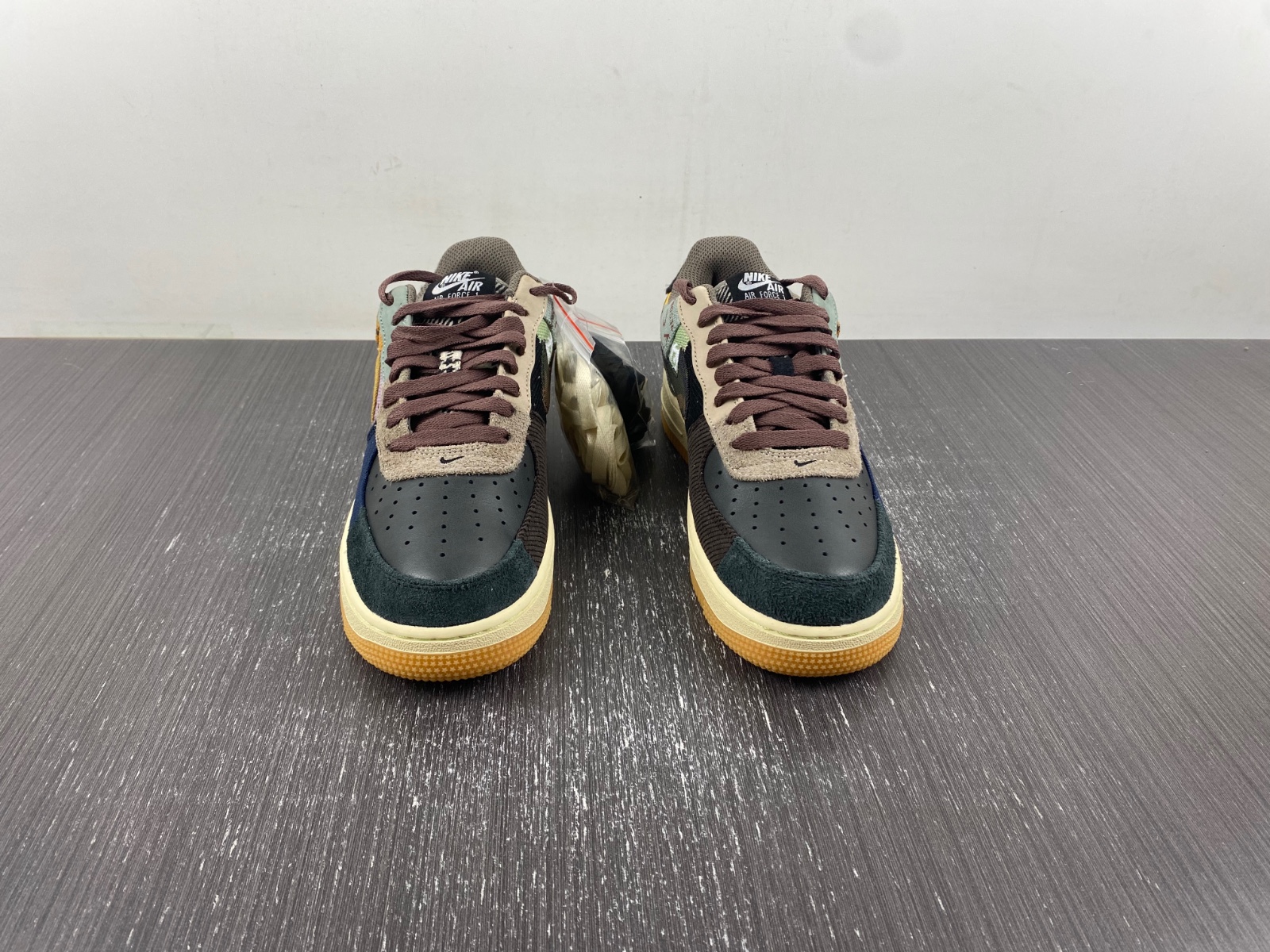 Nike Air Force 1 Low Travis Scott Cactus Jack - Image 3