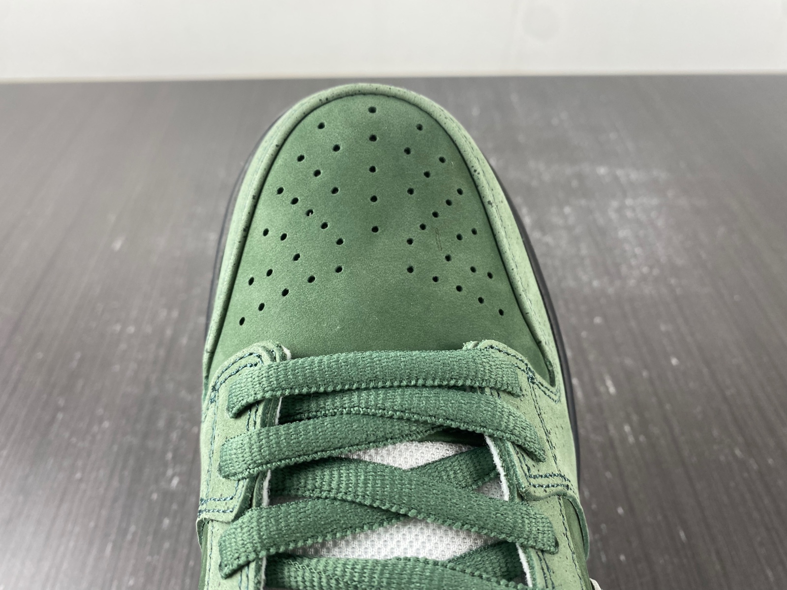 Nike SB Dunk Low Concepts Green Lobster (Regular Box) - Image 8