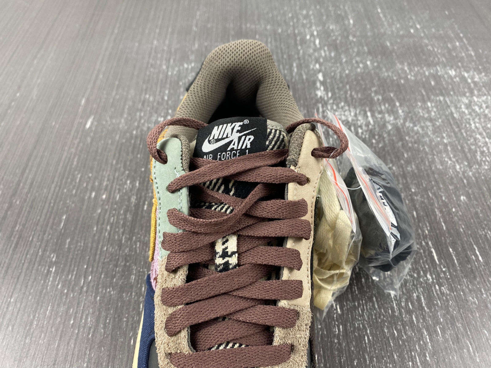 Nike Air Force 1 Low Travis Scott Cactus Jack - Image 8