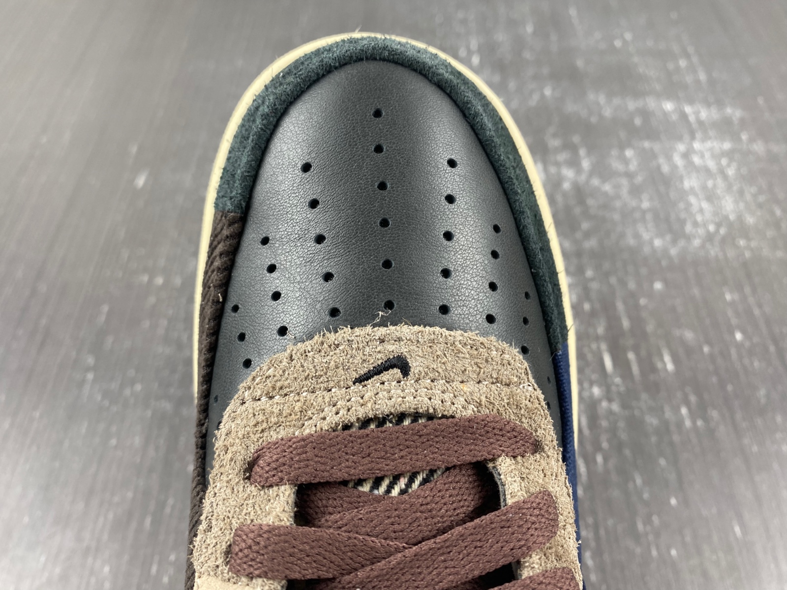 Nike Air Force 1 Low Travis Scott Cactus Jack - Image 9