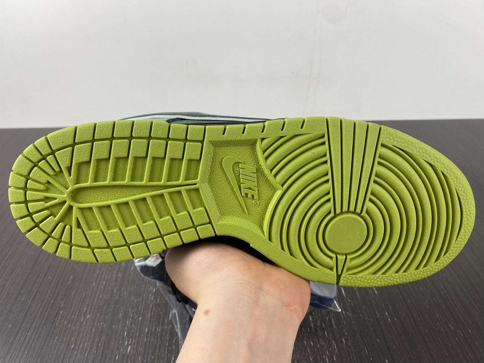 Nike SB Dunk Low Concepts Green Lobster (Regular Box) - Image 13