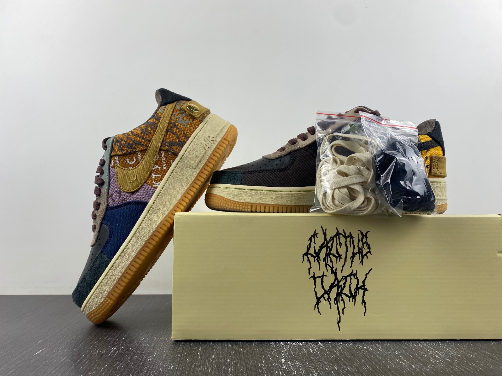 Nike Air Force 1 Low Travis Scott Cactus Jack - Image 16