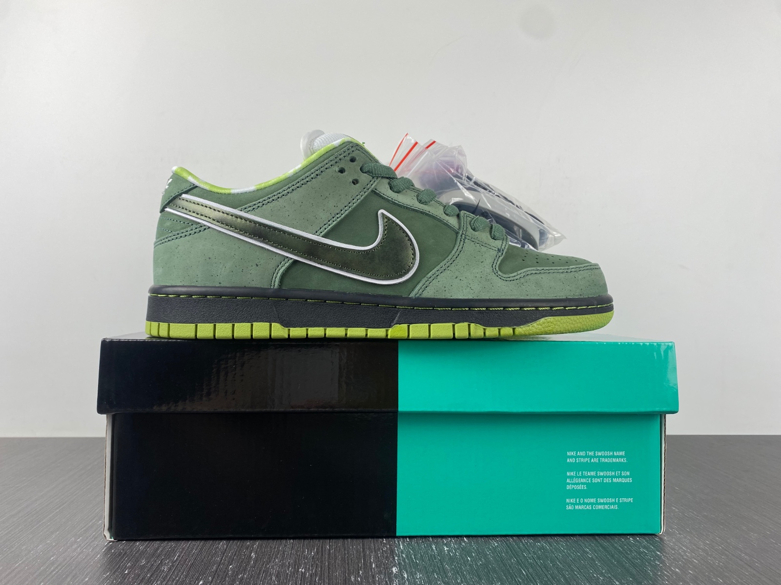 Nike SB Dunk Low Concepts Green Lobster (Regular Box) - Image 17