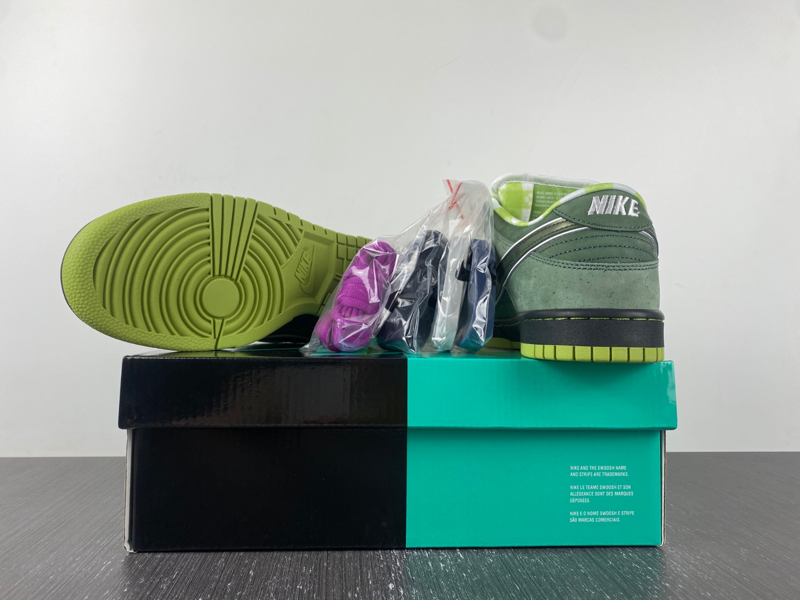 Nike SB Dunk Low Concepts Green Lobster (Regular Box) - Image 18