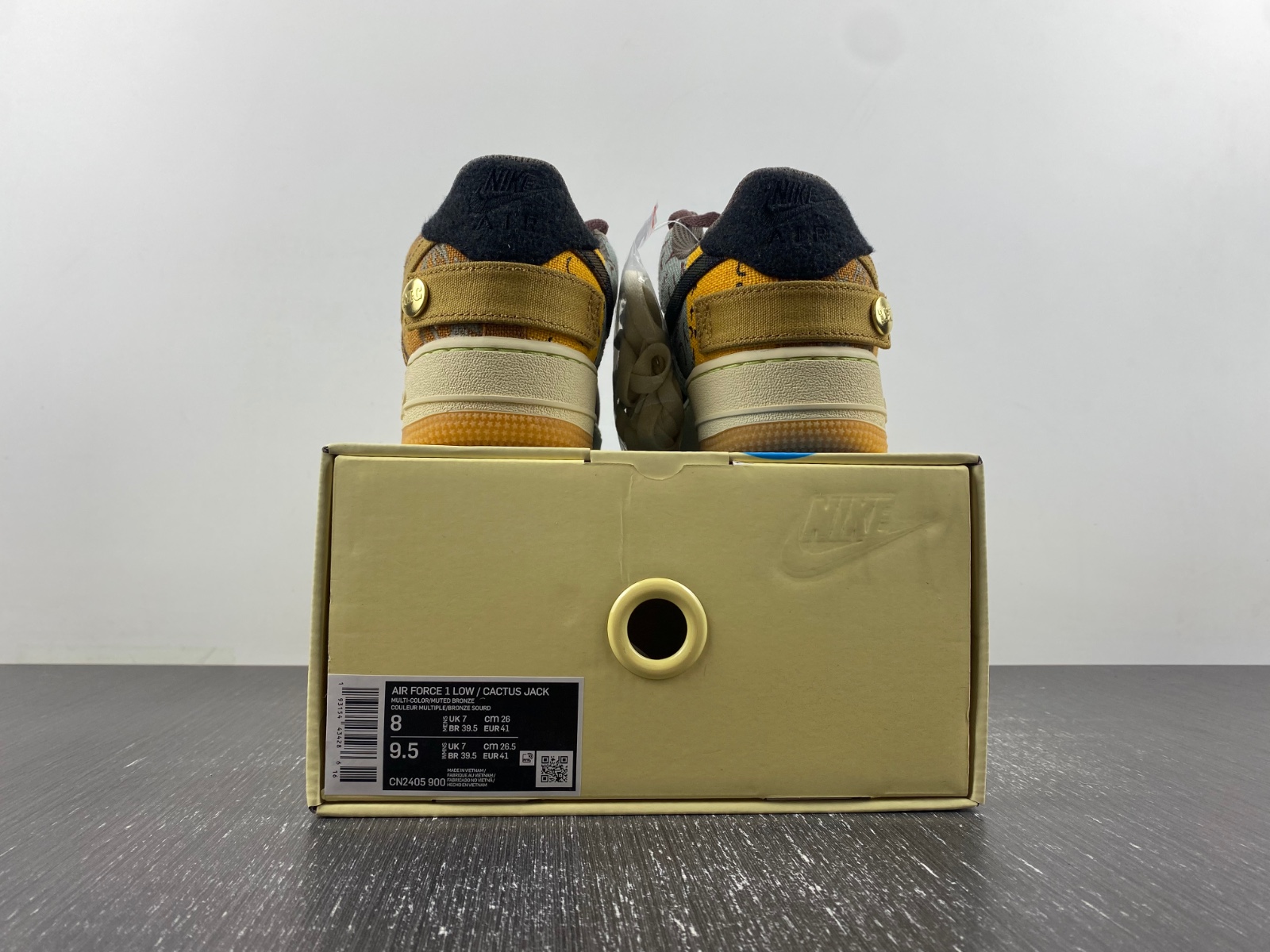 Nike Air Force 1 Low Travis Scott Cactus Jack - Image 19