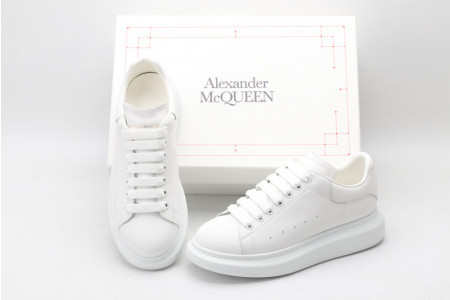 Alexander McQueen Oversized White - Image 6