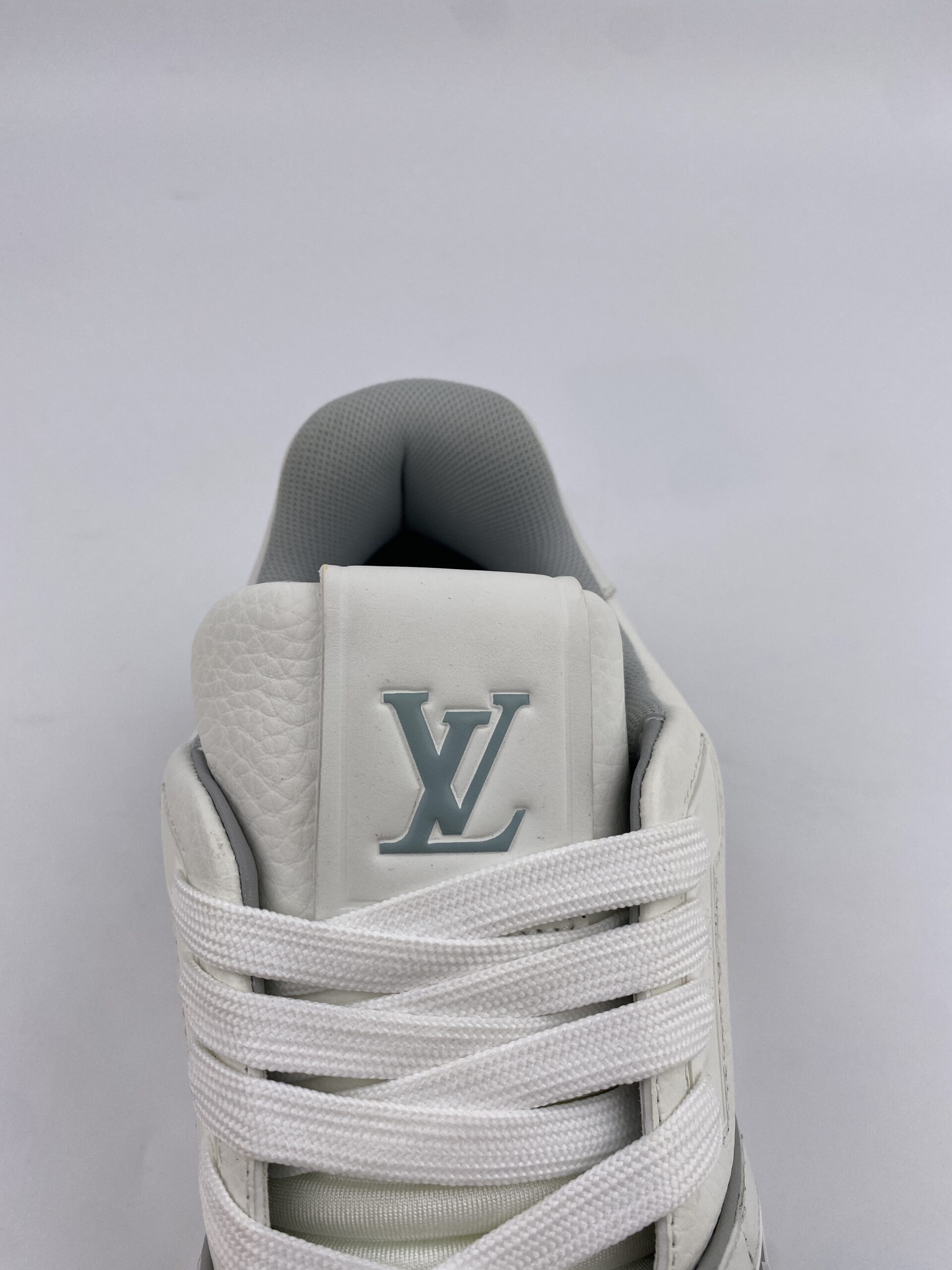 L** V* Trainer White - Image 6