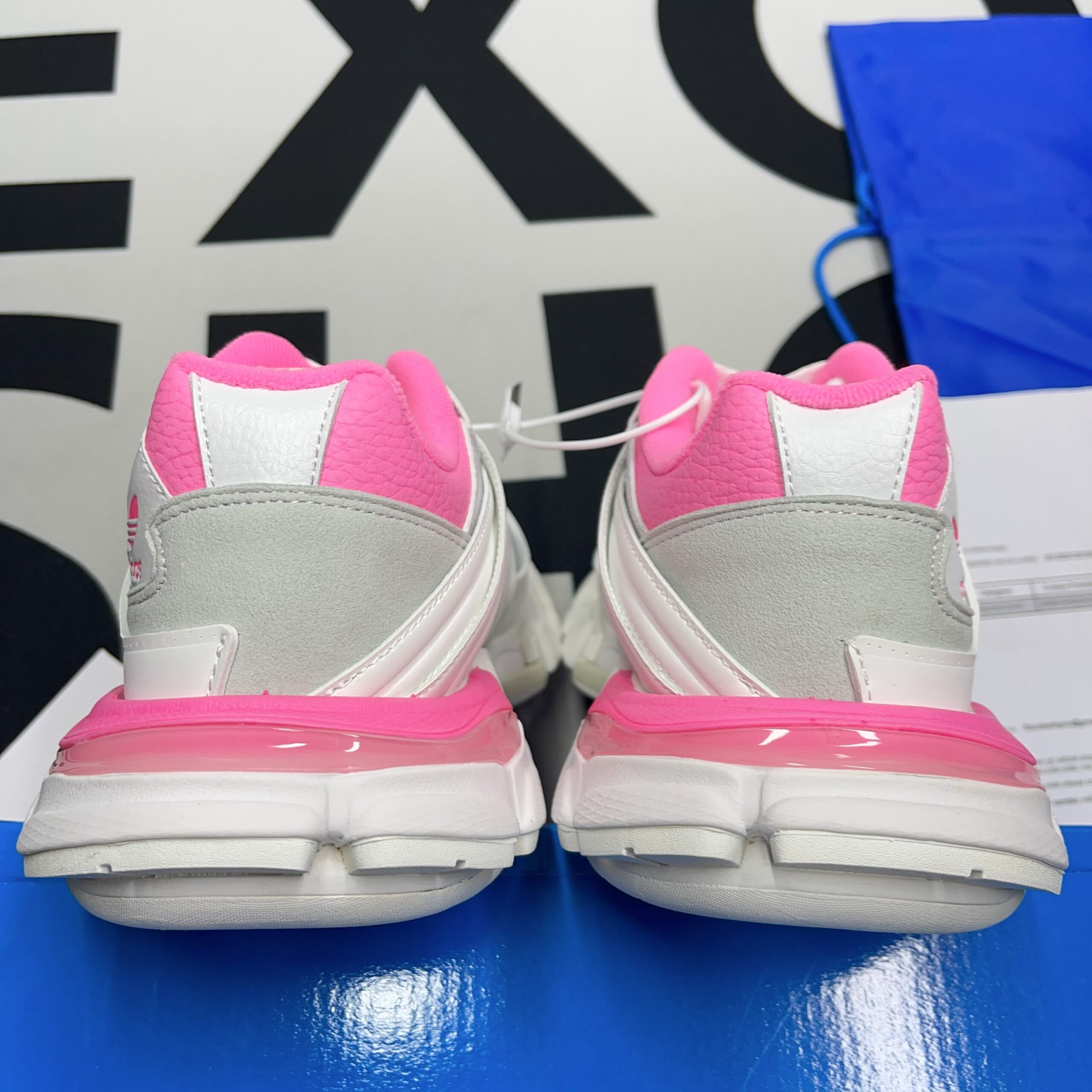 Balenciaga Track FORUM LOW TOP - Image 4