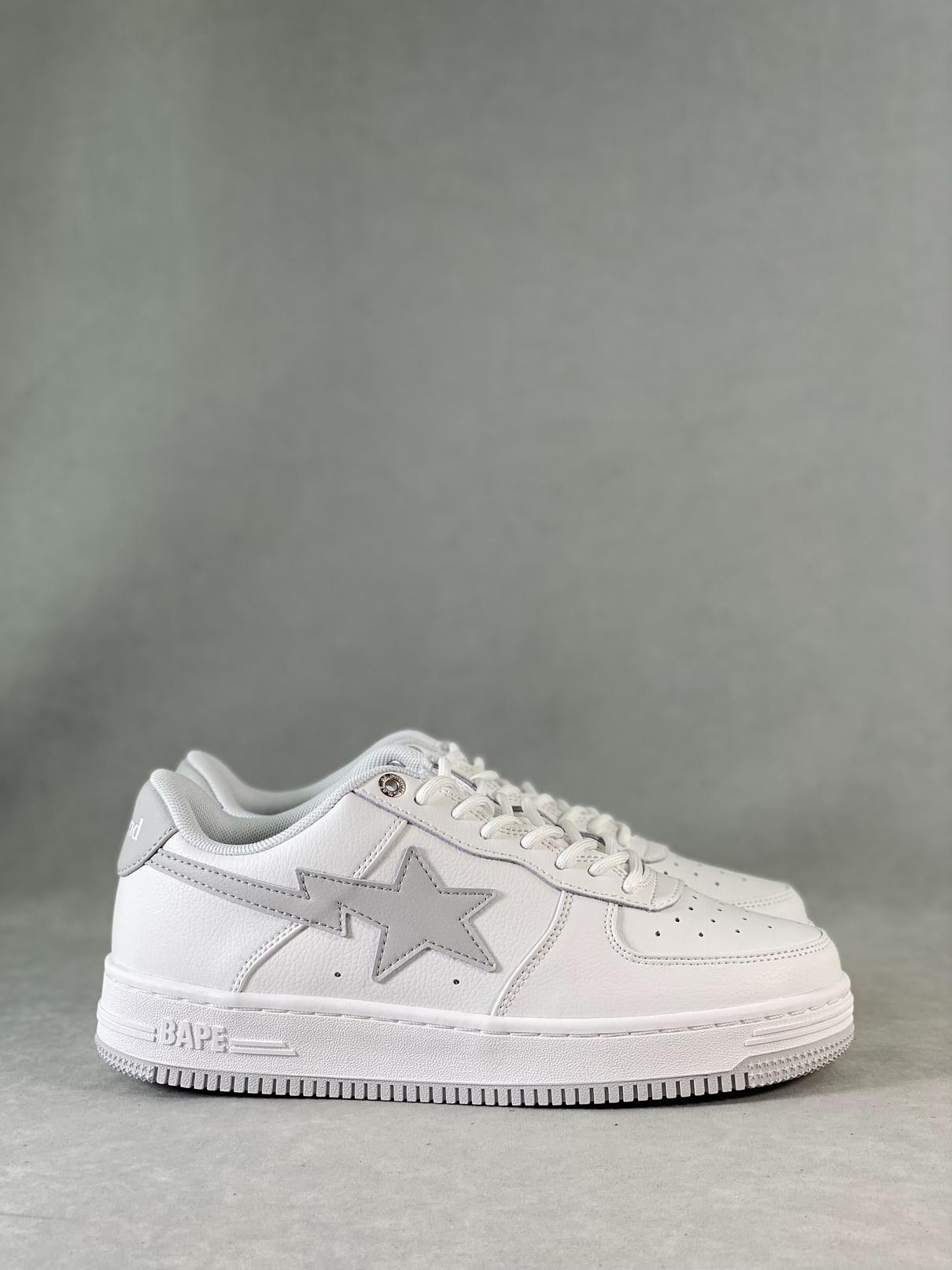 B*PE SNEAKER - Image 3
