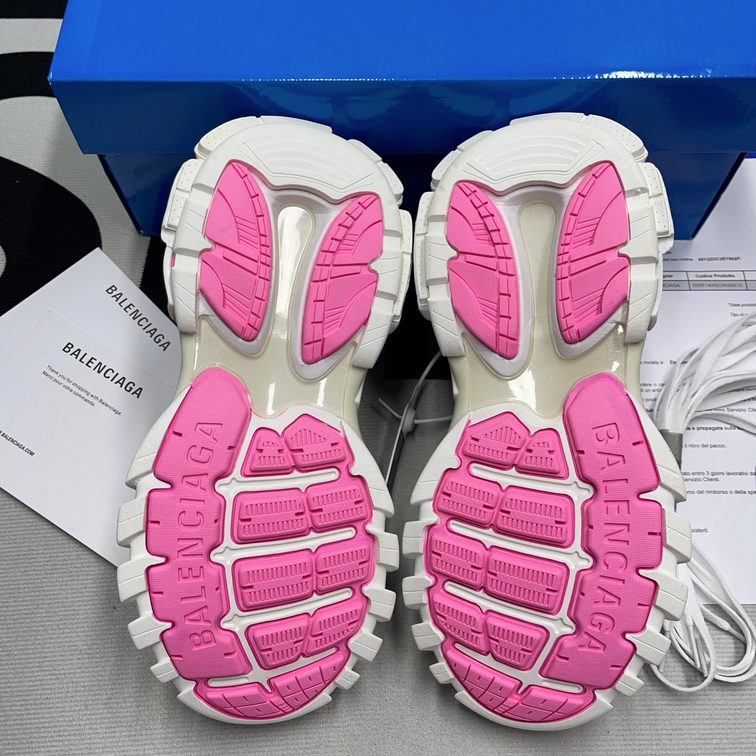 Balenciaga Track FORUM LOW TOP - Image 8