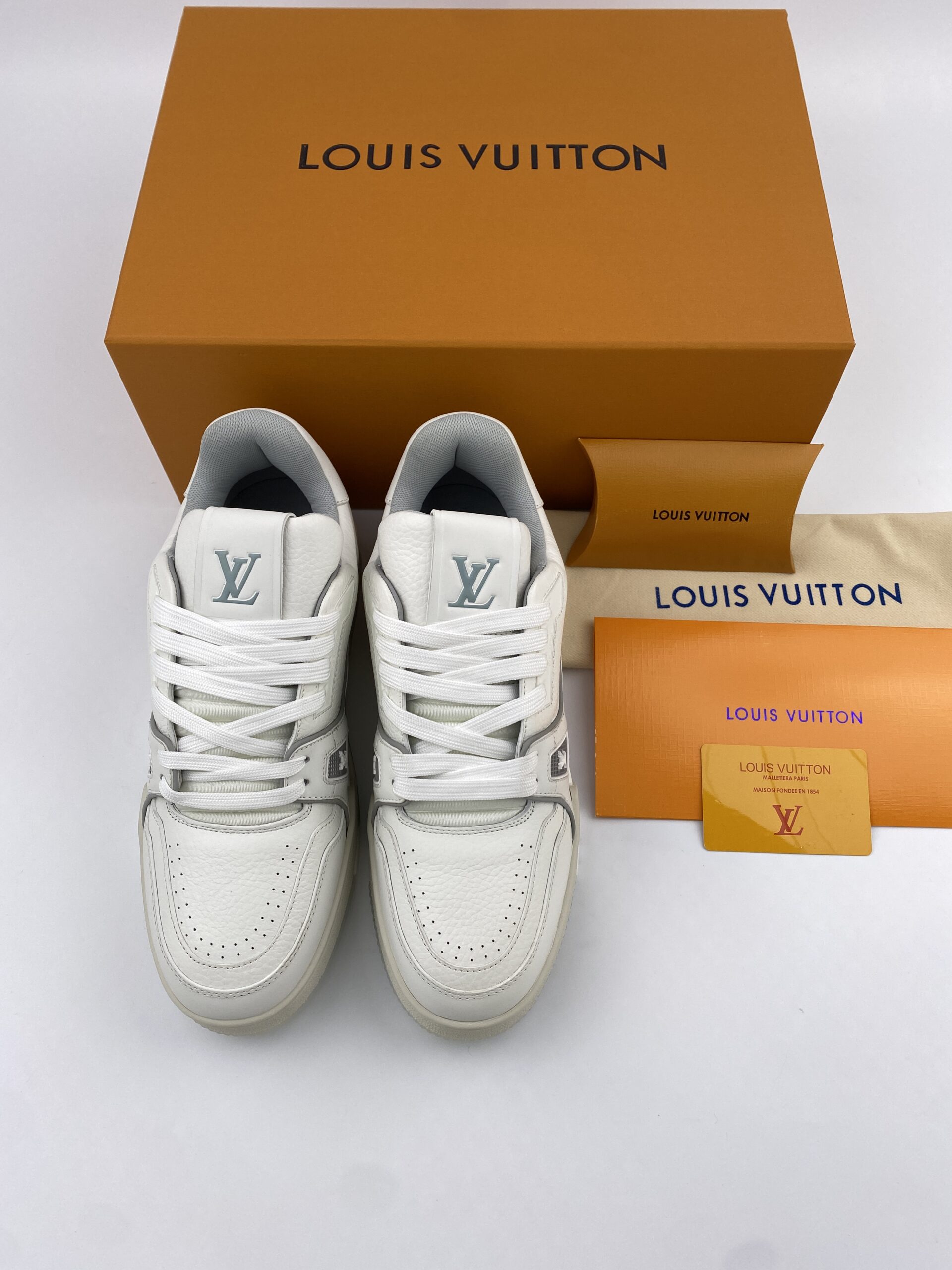 L** V* Trainer White - Image 9