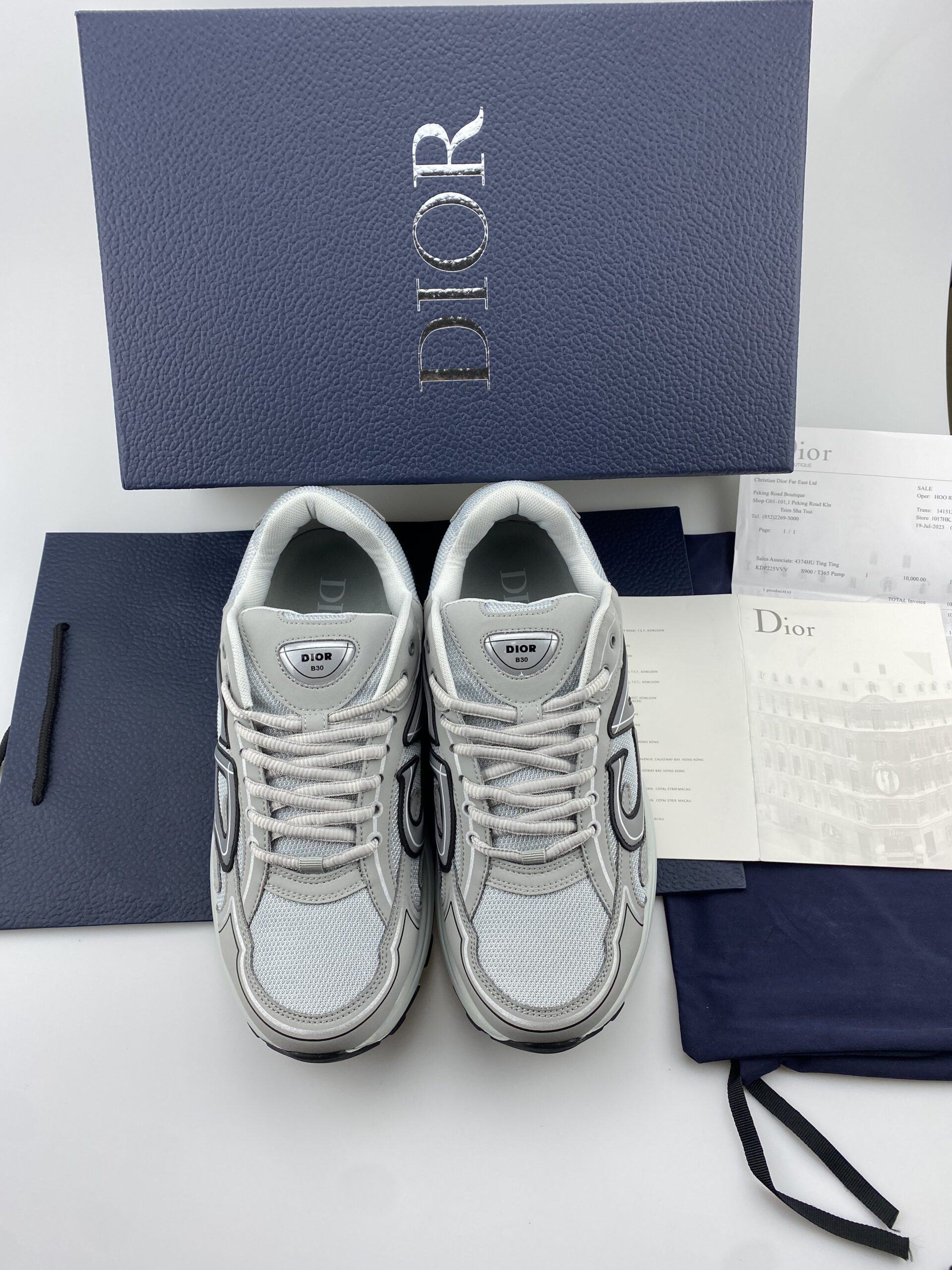 DR B30 Sneakers - Image 6