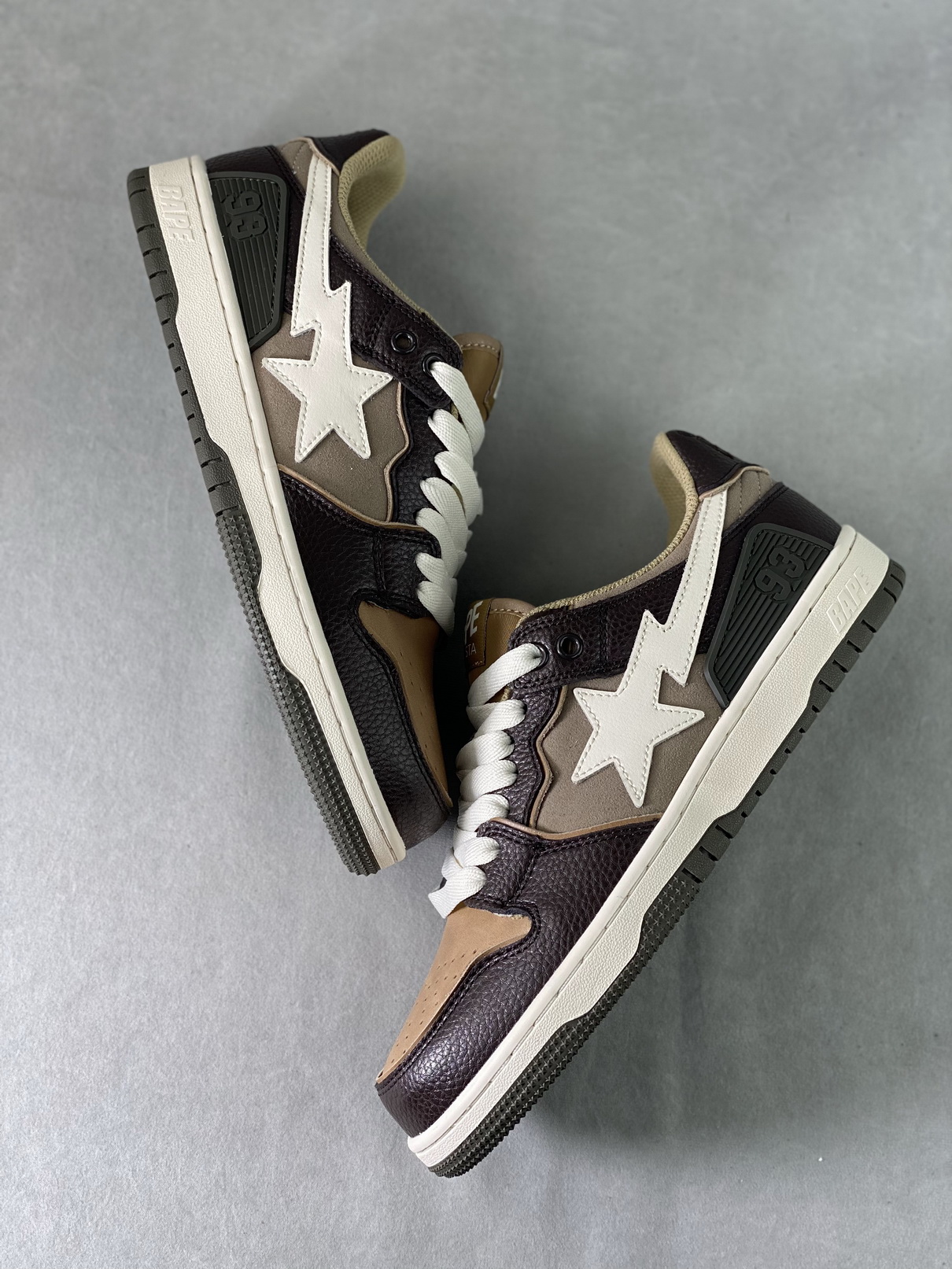 B*PE SNEAKER - Image 10