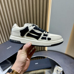AM1R1 SNEAKERS